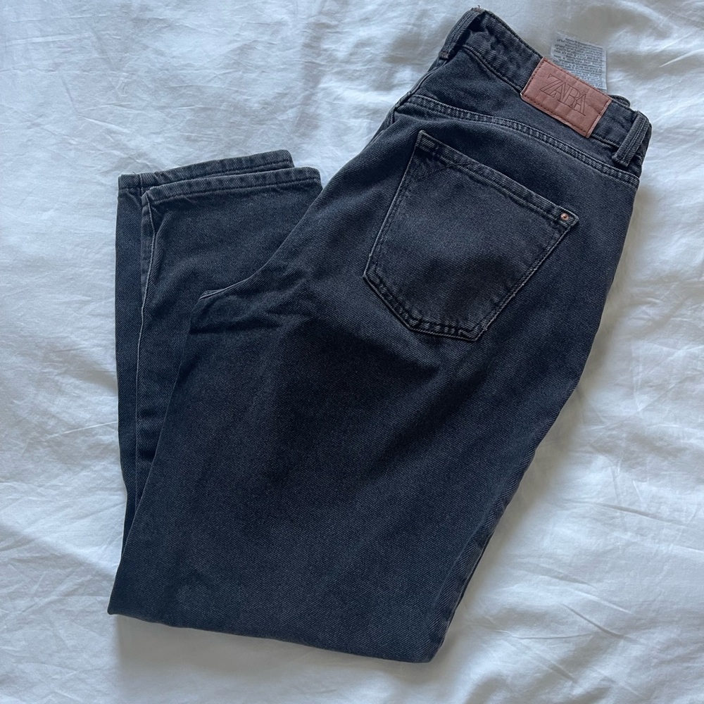 Black High-Waisted Jeans
